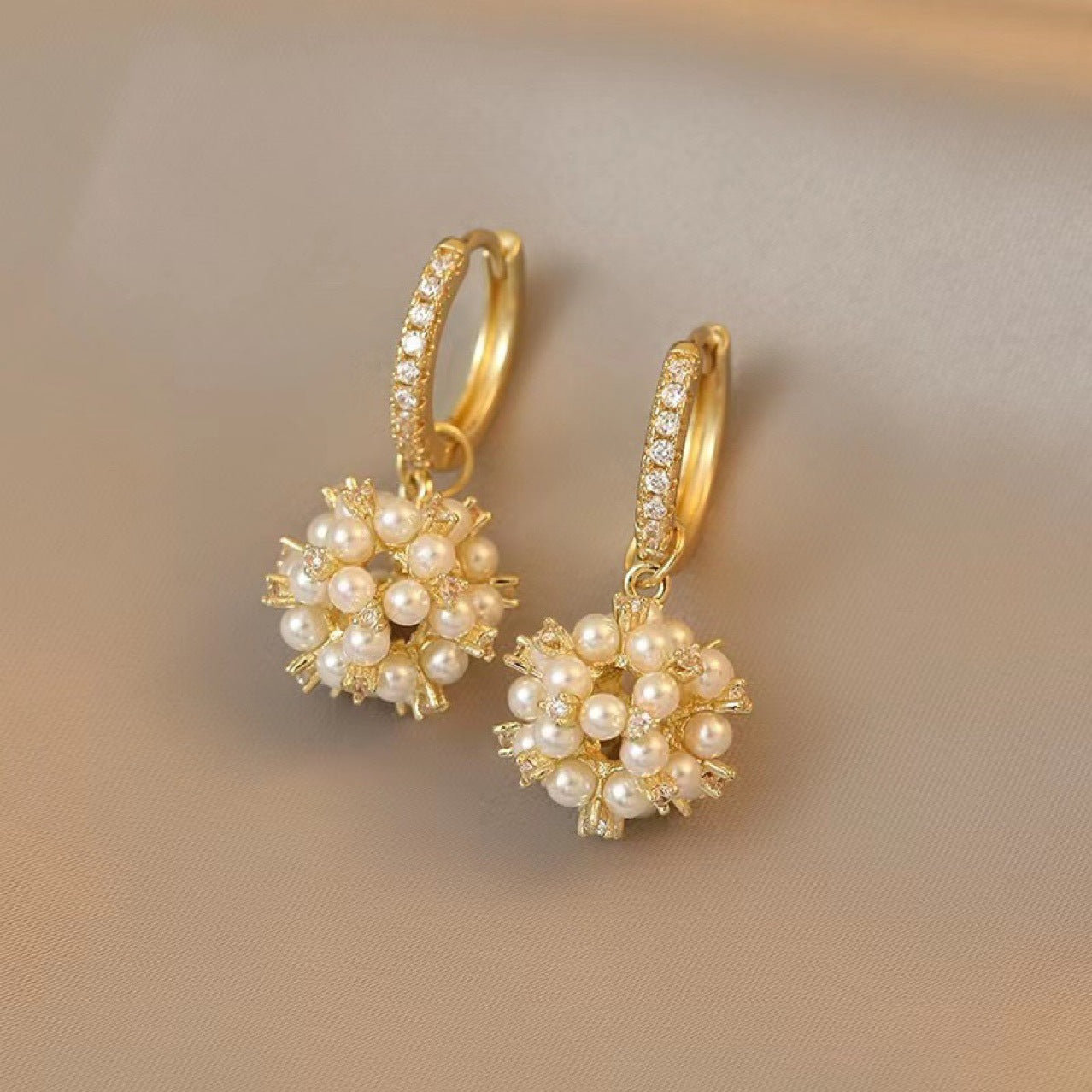 Wholesale  Pearl Earrings for Women,  High-End Versatile Stud Earrings