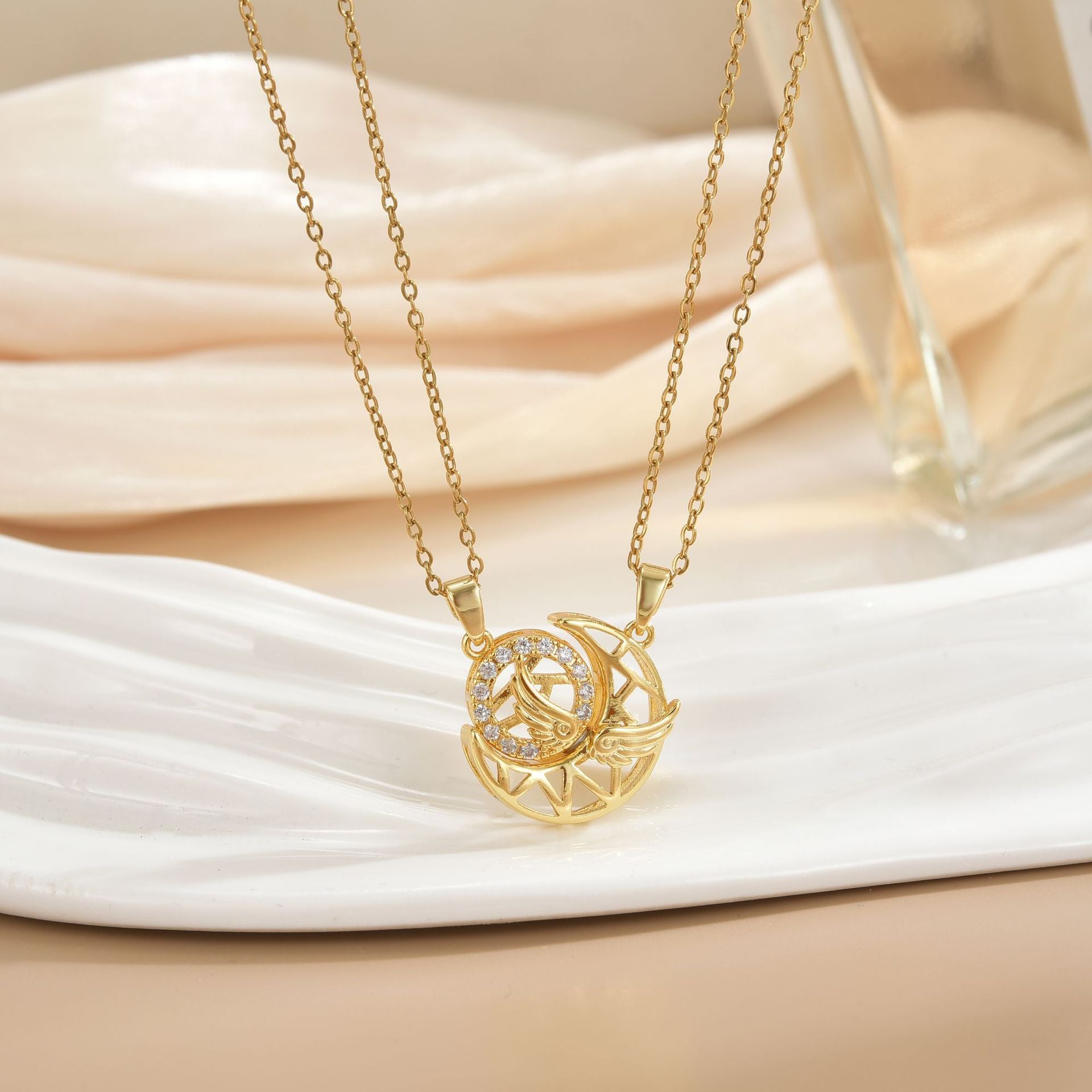 Wholesale Magnetic Sun Moon Titanium Steel Necklace