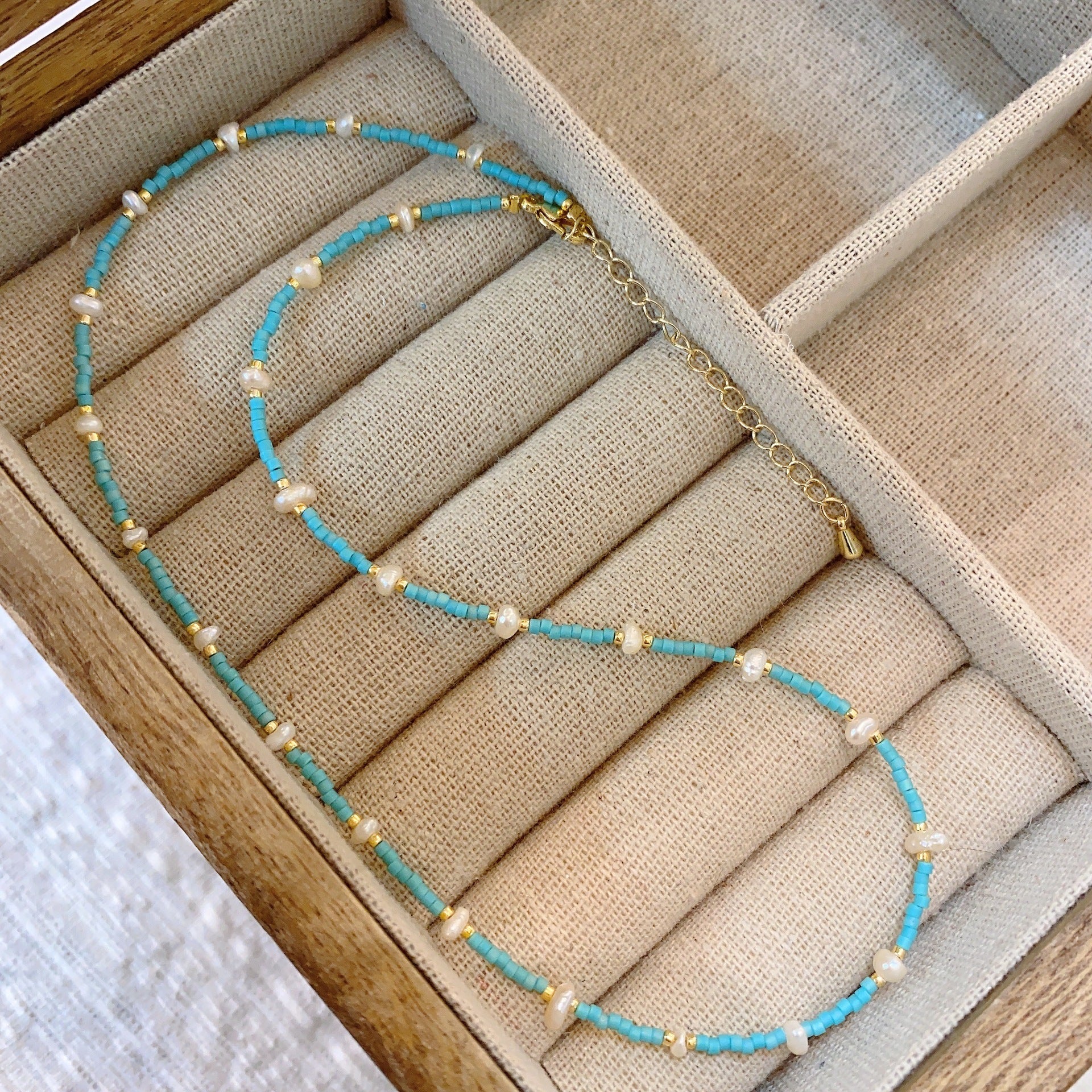 Wholesale Natural Stone Freshwater Pearl Colored Glass Beaded Necklace