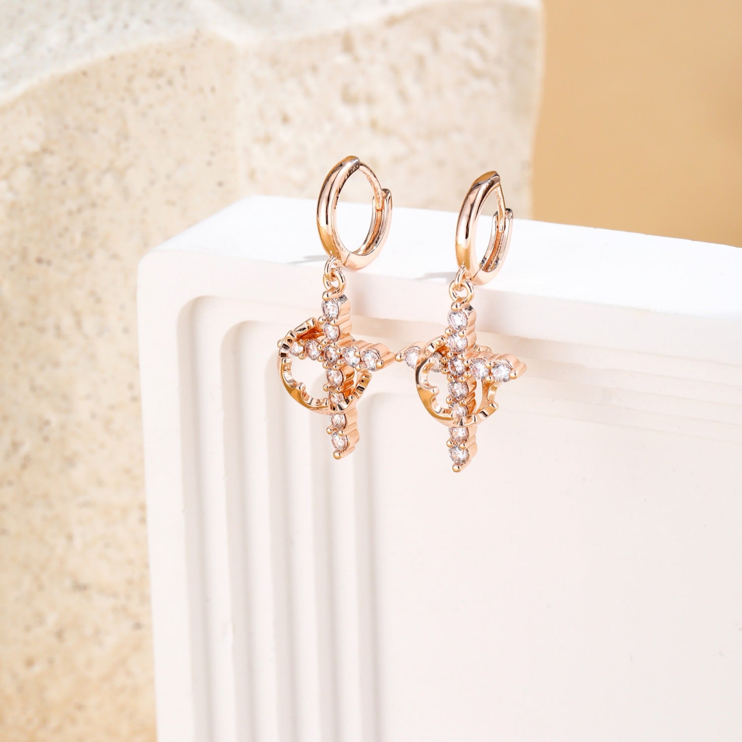 Wholesale Crown Cross Necklace Zircon Necklace
