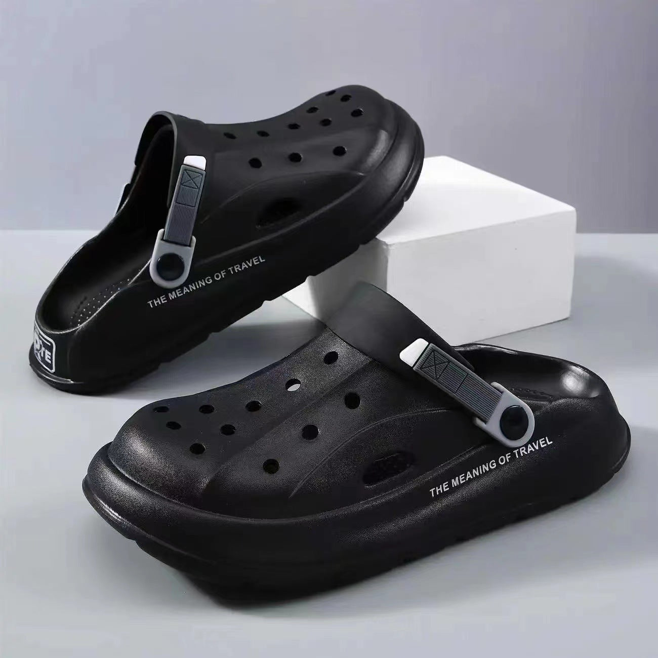 Wholesale Men's summer thick-soled casual sports non-slip soft-soled sandals outdoor dual-use drooping beach slippers