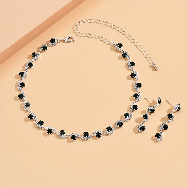Wholesale Colorful Rhinestone Necklace Clavicle Chain  Alloy Choker