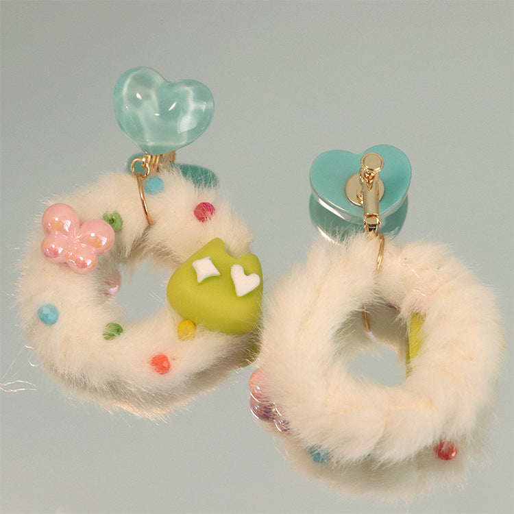 Wholesale Autumn and Winter Plush Love Ear Clip Earrings