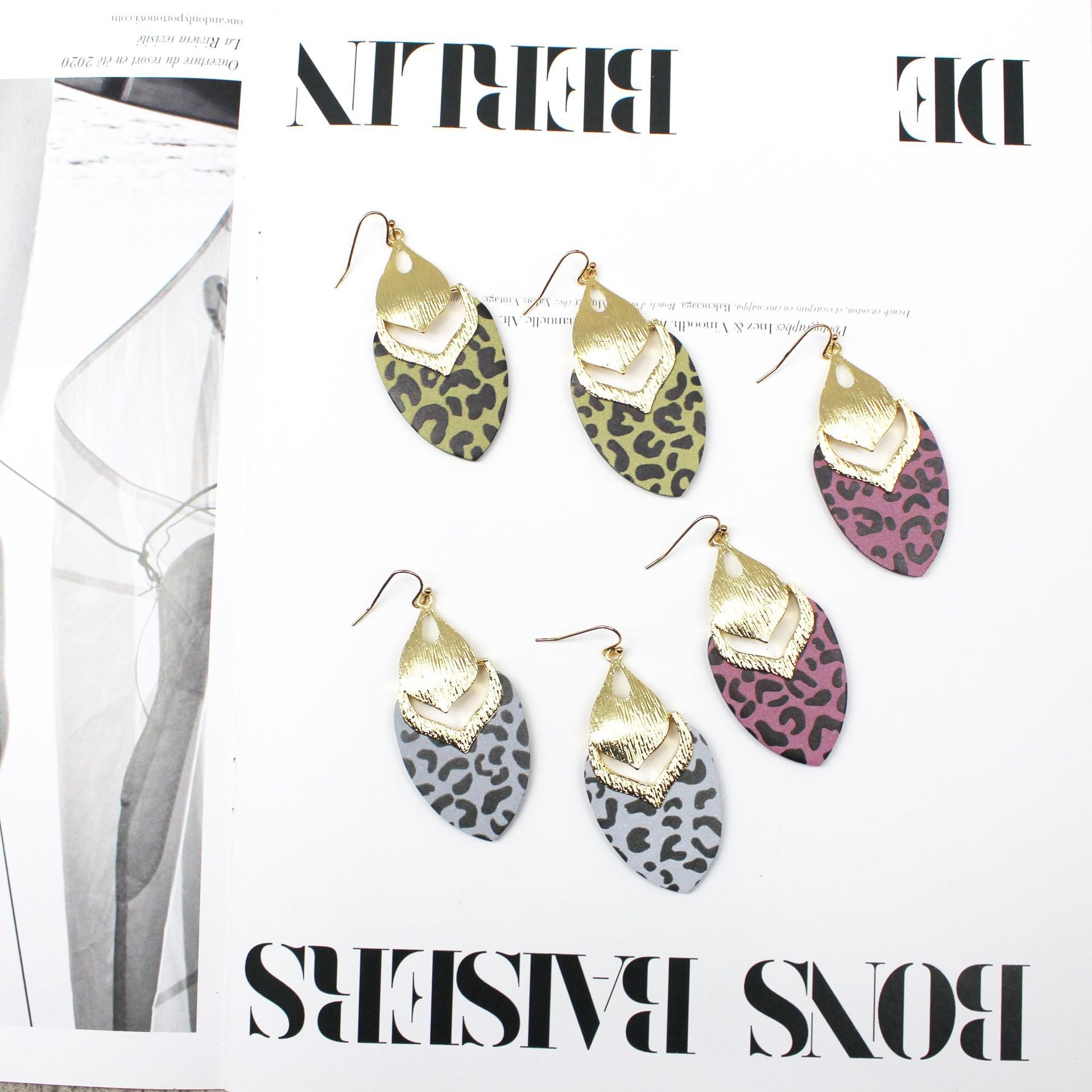 Wholesale Alloy Wood Board Reflective Leather Leopard Print Earrings