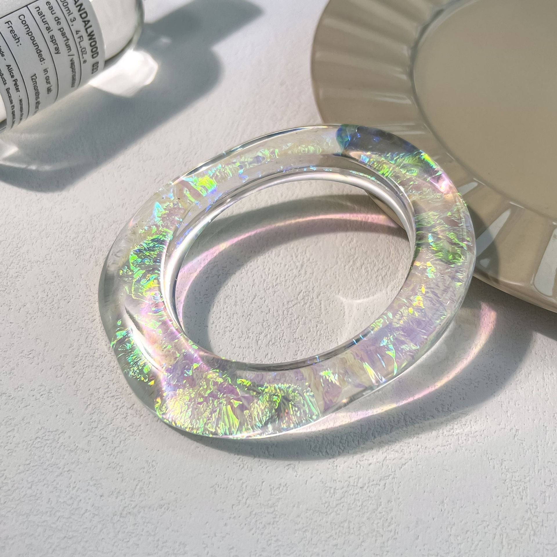 Wholesale Resin oval transparent bracelet Exaggerated design personality translucent oval fashionable bracelet