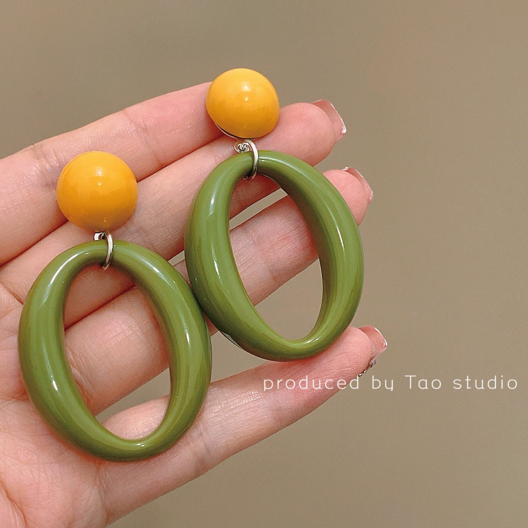 Wholesale Pretty Vintage earrings