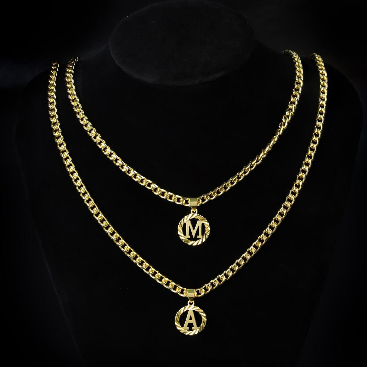 Wholesale Hollow-out 26 gold letter necklace