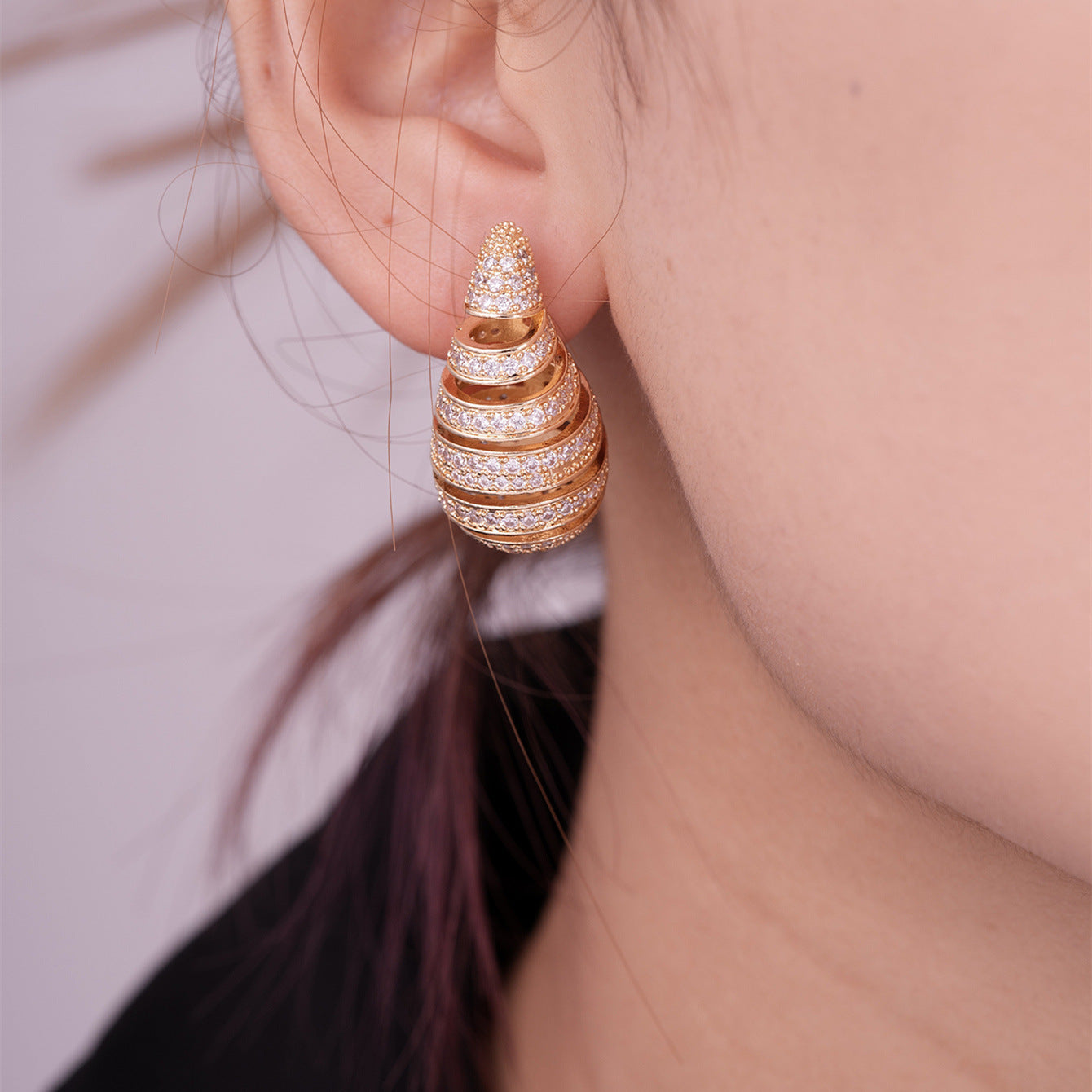 Wholesale Water Drop Crescent Thread Copper Gold Plated Earrings