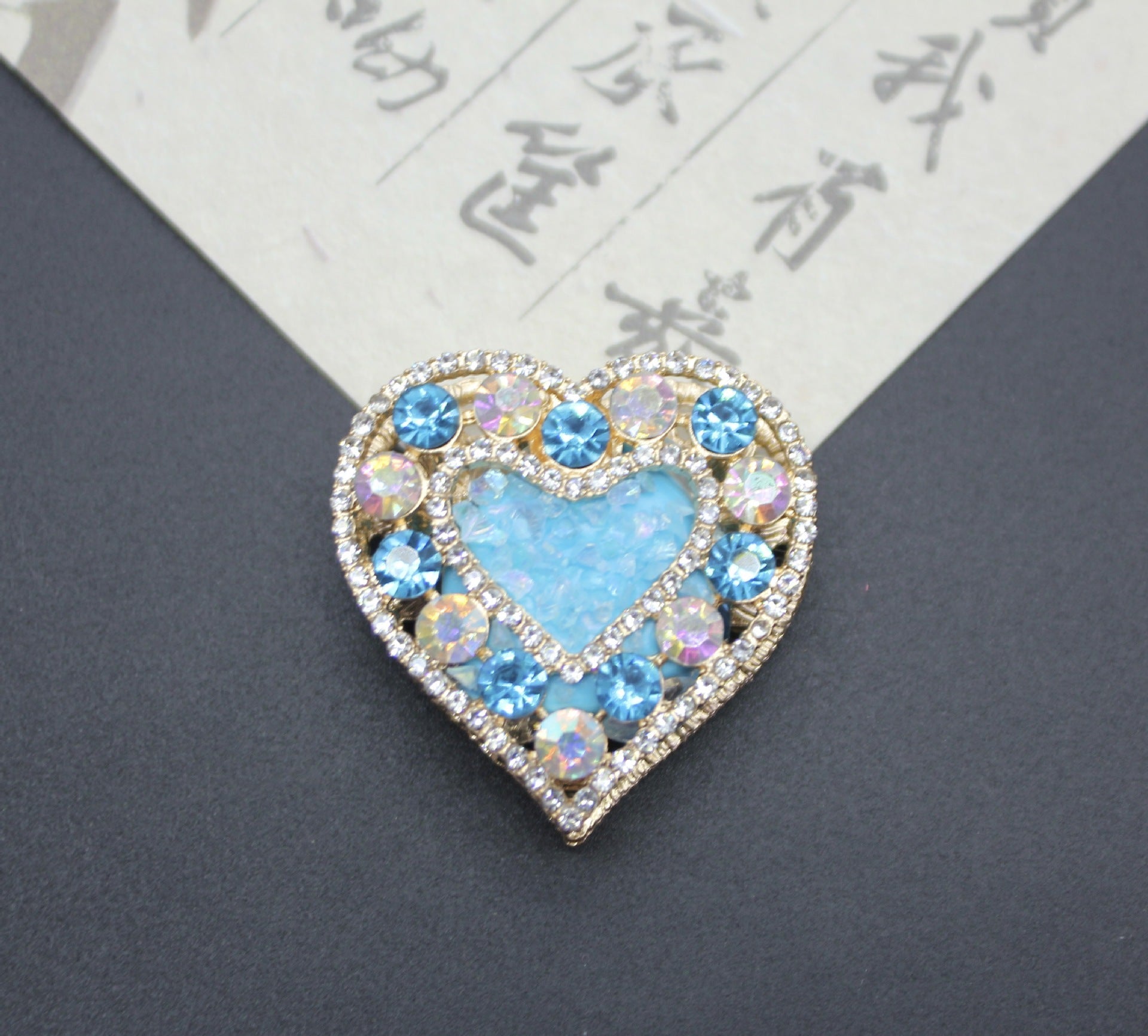 Wholesale Double-sided hollow heart inlaid with diamond crushed pink crystal straight hole beads