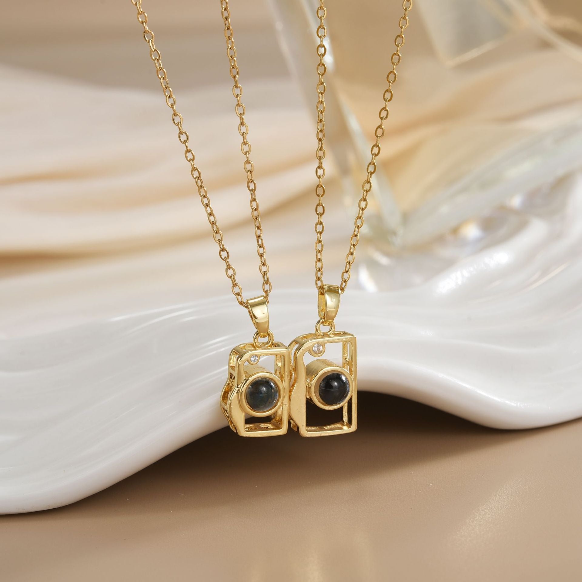 Wholesale Magnetic Sun Moon Titanium Steel Necklace