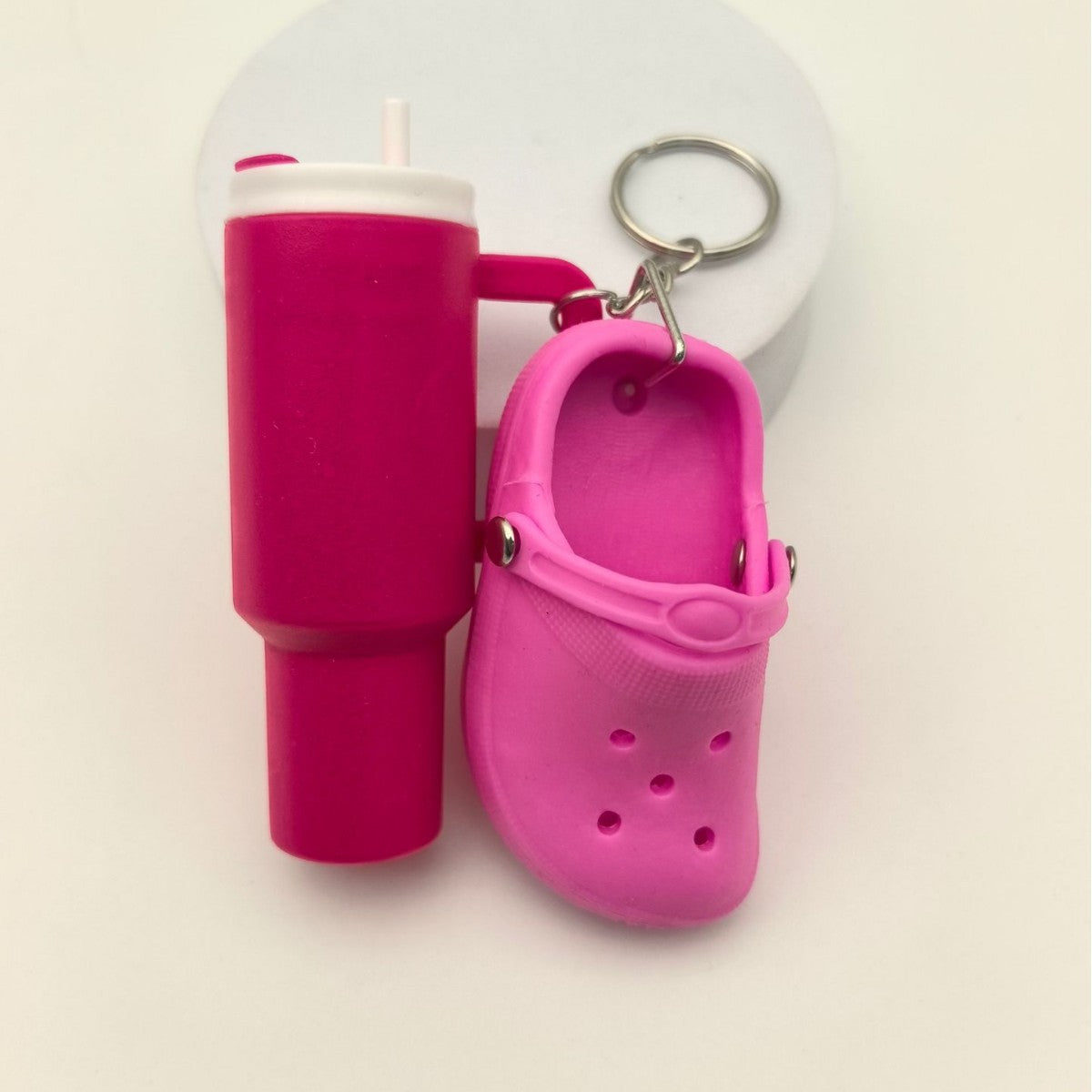 Wholesale New Ice Cup Keychain and Mini Hole Shoes Keychain Combination Pendant Set Can Wrap
