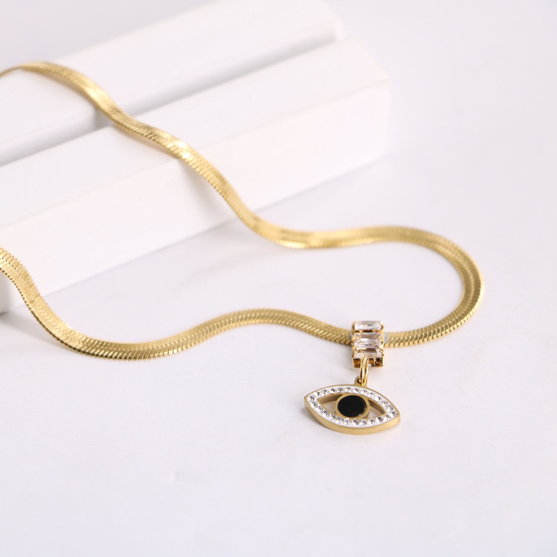 Collares de titanio de titanio de la cadena de cuchillas al por mayor de cuchillas de titanio