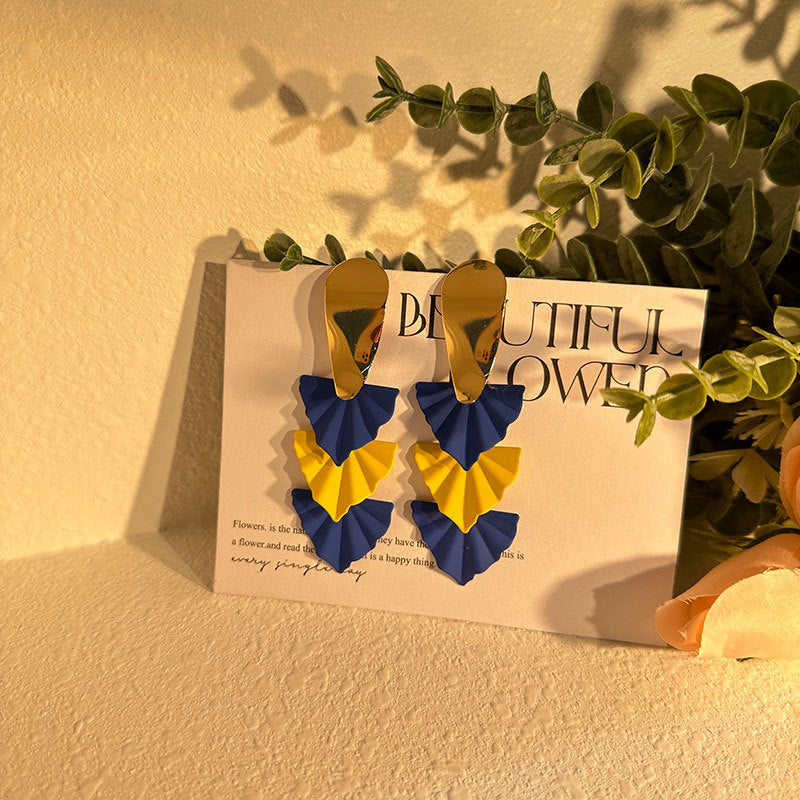 Wholesale Triangular Tree Leaf Earrings