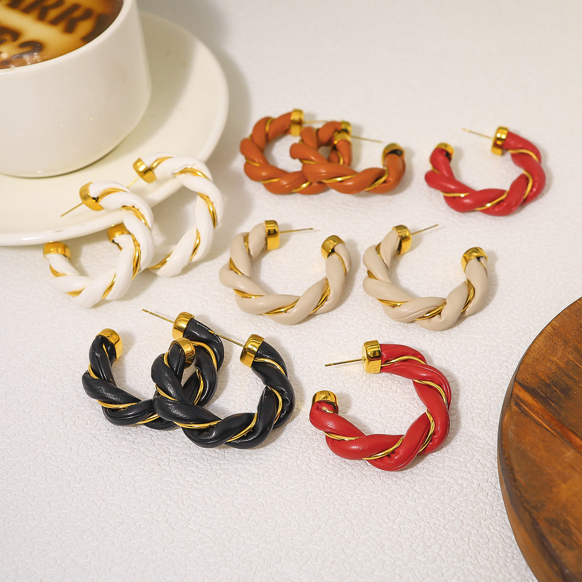 Wholesale 18K Gold-plated Titanium Steel Twist Pattern C-shaped Stud Earrings