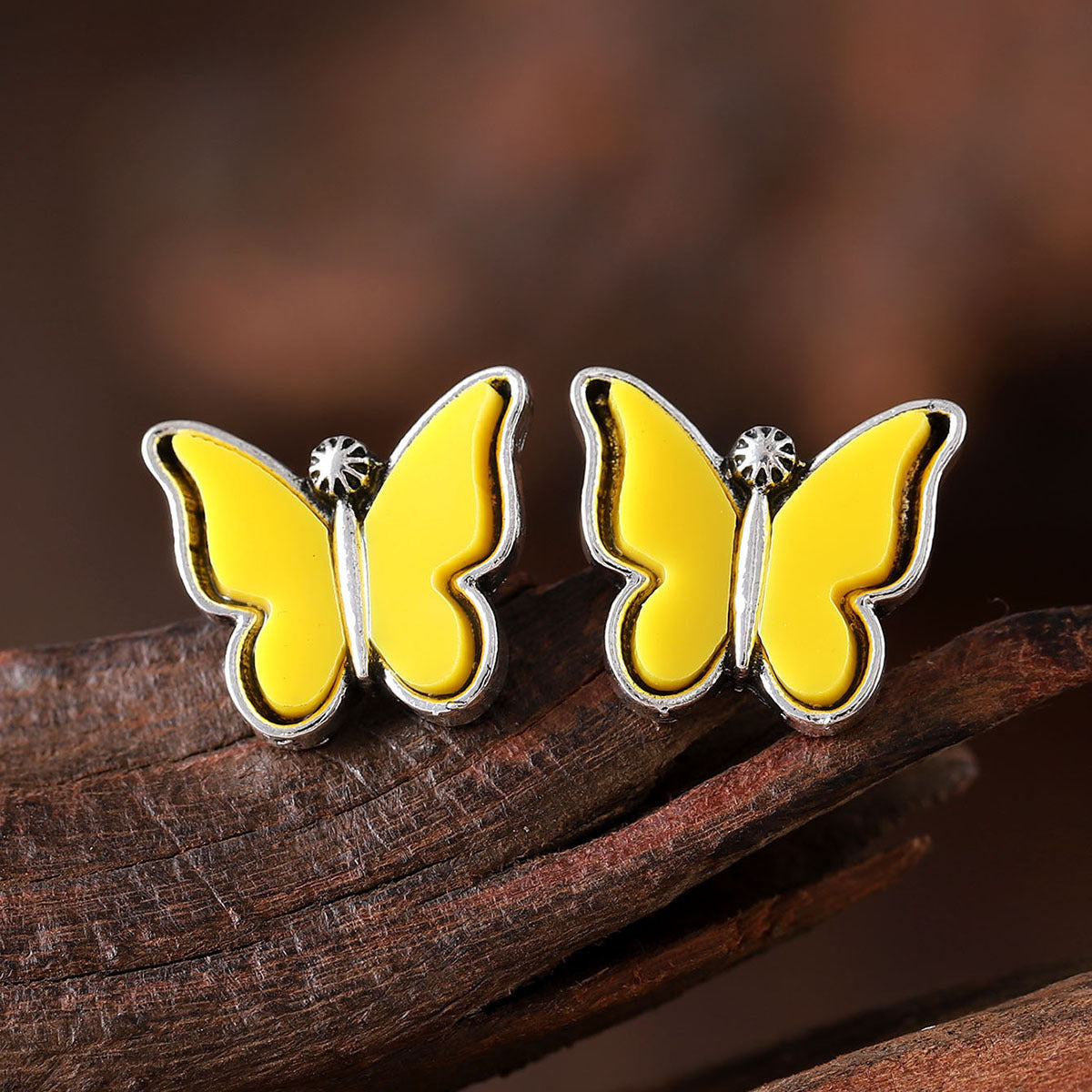 Wholesale Retro sweet colorful butterfly earrings simple and versatile fashion niche earrings for women