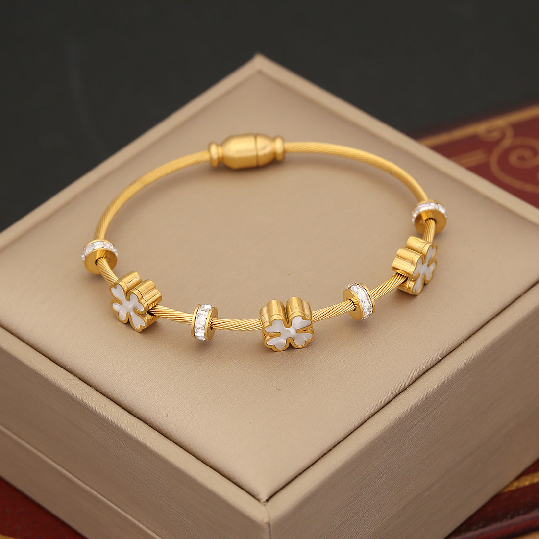 Wholesale Stainless Steel Full Diamond Eyes Bracelet Butterfly Bracelet