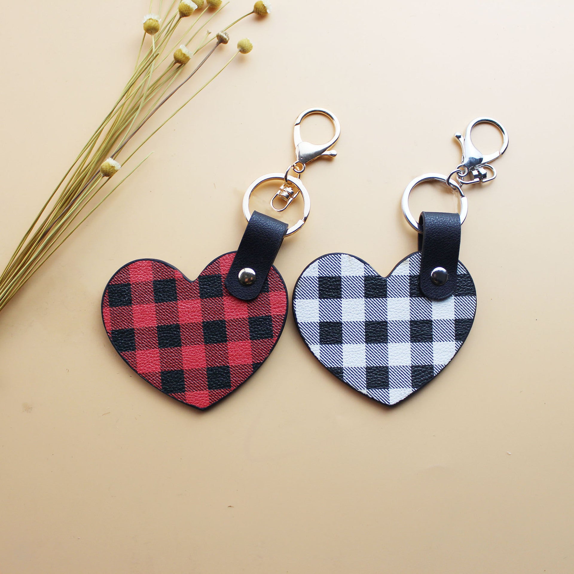 Wholesale Love Leather Keychain