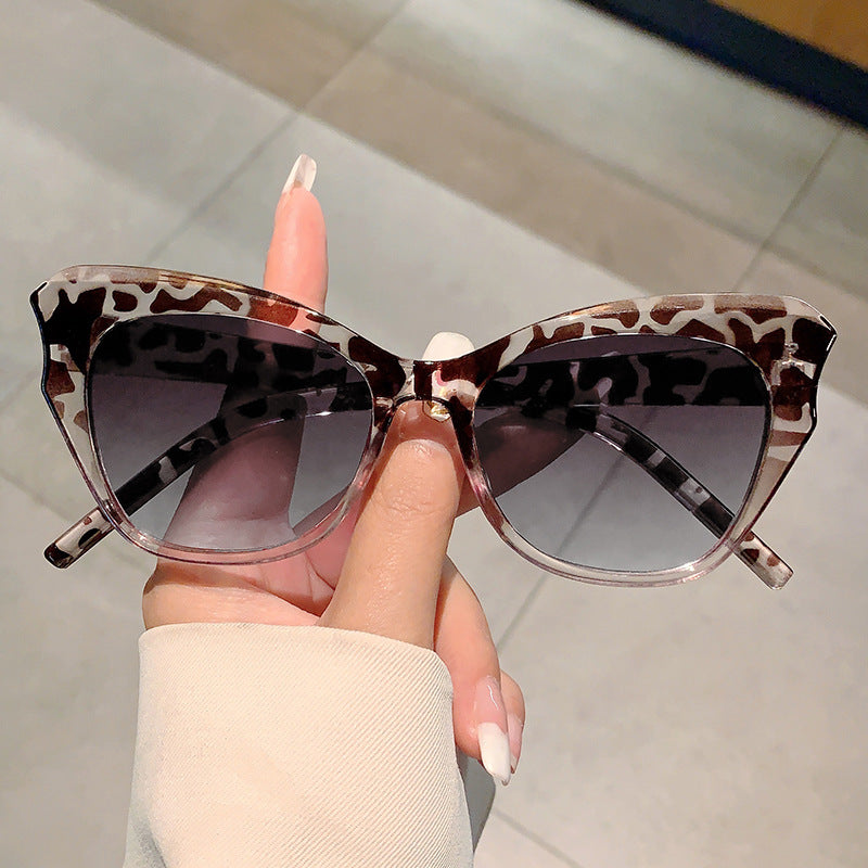 Wholesale Anti-ultraviolet light-proof, slim-looking, high-end stitching color sunglasses