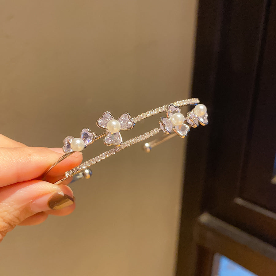 Wholesale Zircon Sparkling Ripple Flower Opening Bracelet