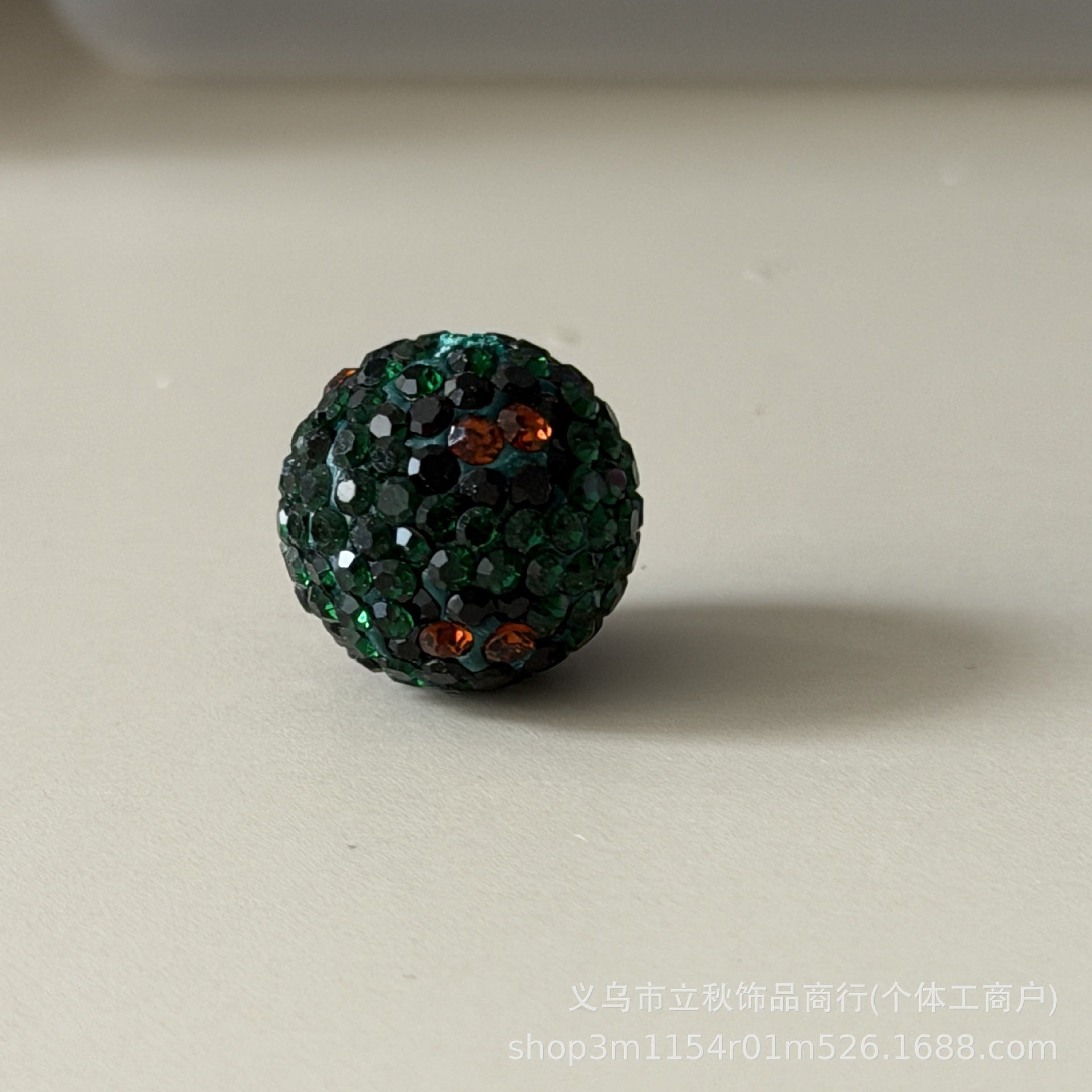 Wholesale  10pcs Leopard patterned clay round diamond beads