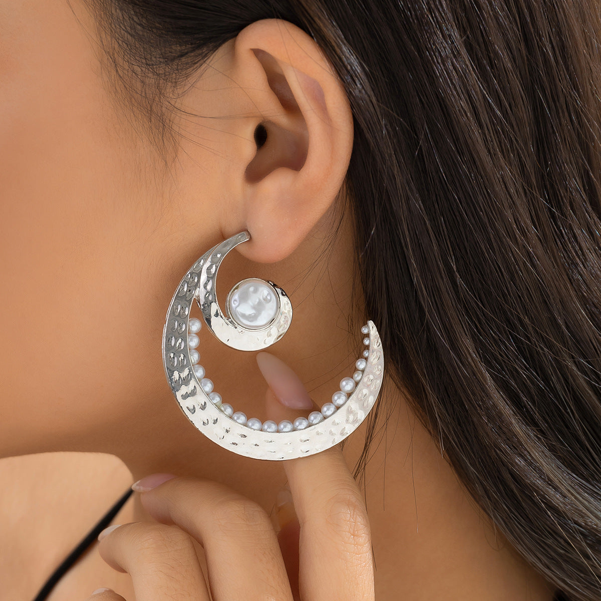 Wholesale Meniscus Vintage Alloy Imitation Pearl Earrings