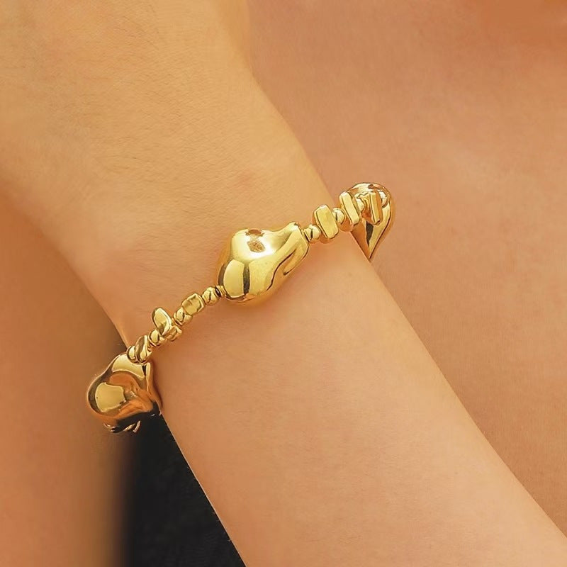 Wholesale Silver Geometric Heart Pendant Necklace