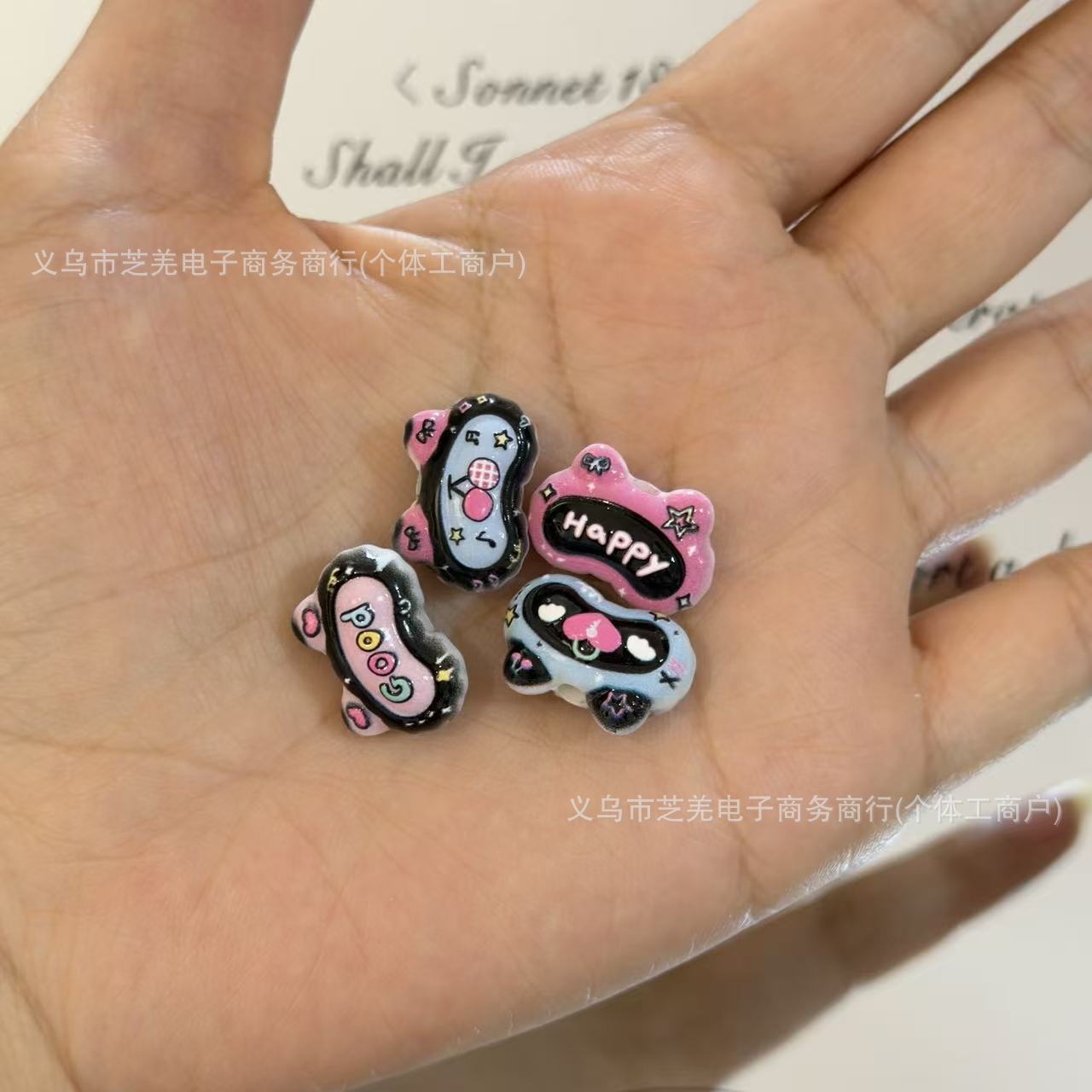 Wholesale 10pcs relief letters cherry heart-shaped eye mask acrylic beads