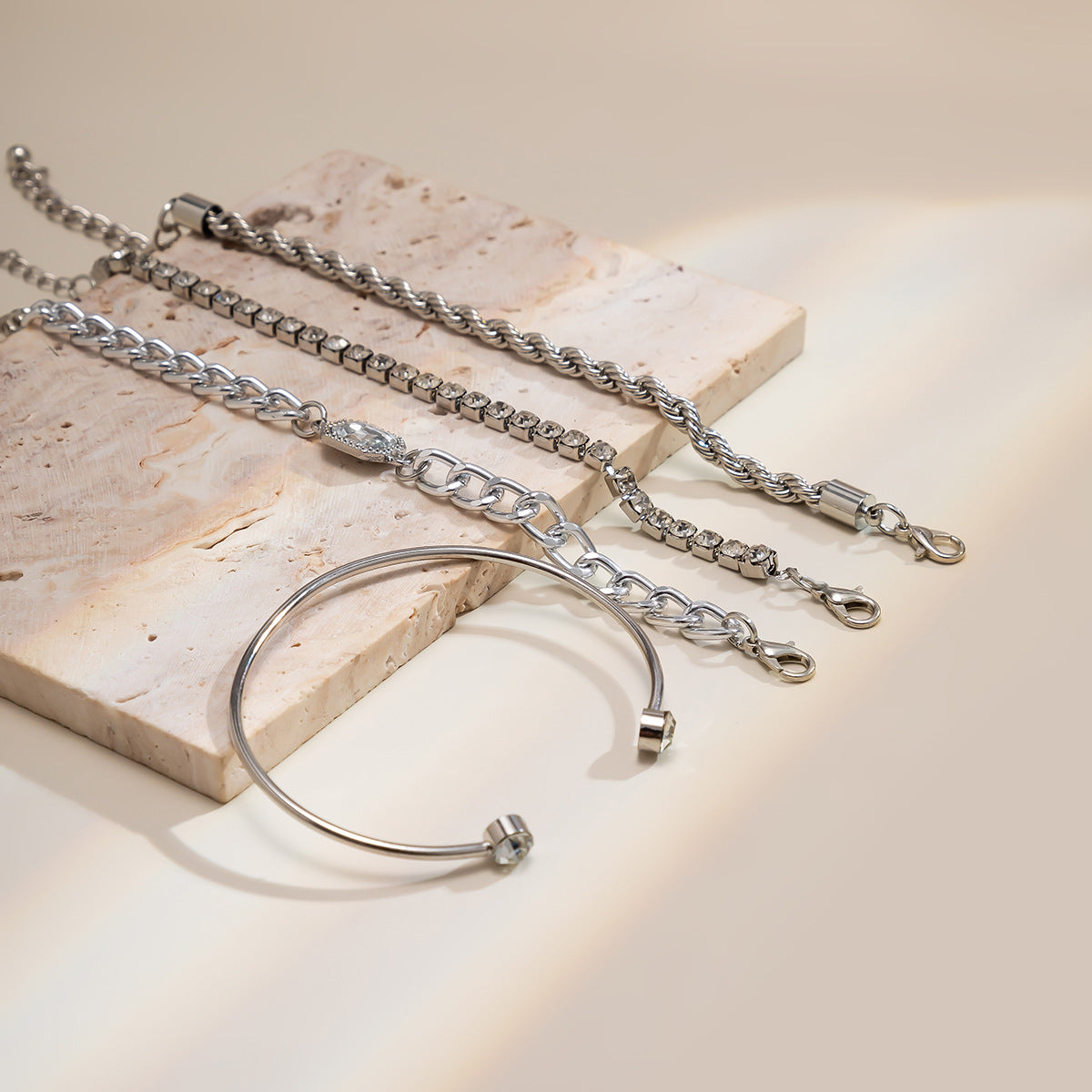 Conjunto de brazalete de metal apilado de la cadena de giro de diamante completo al por mayor