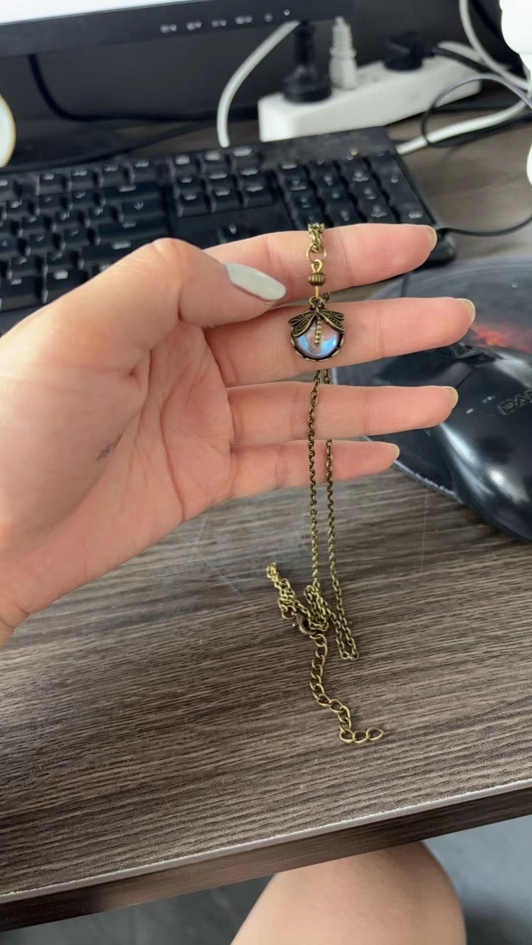 Wholesale Bohemian Retro Dragonfly Green Crystal Pendant Necklace