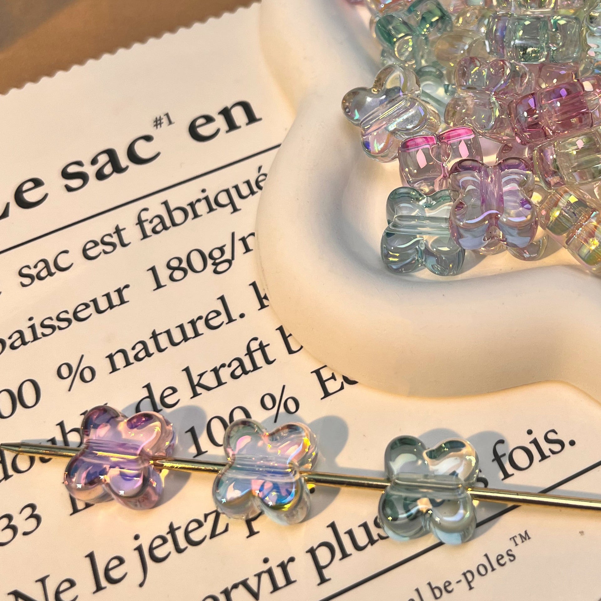 Wholesale 10pcs Colorful translucent clover Acrylic Beads