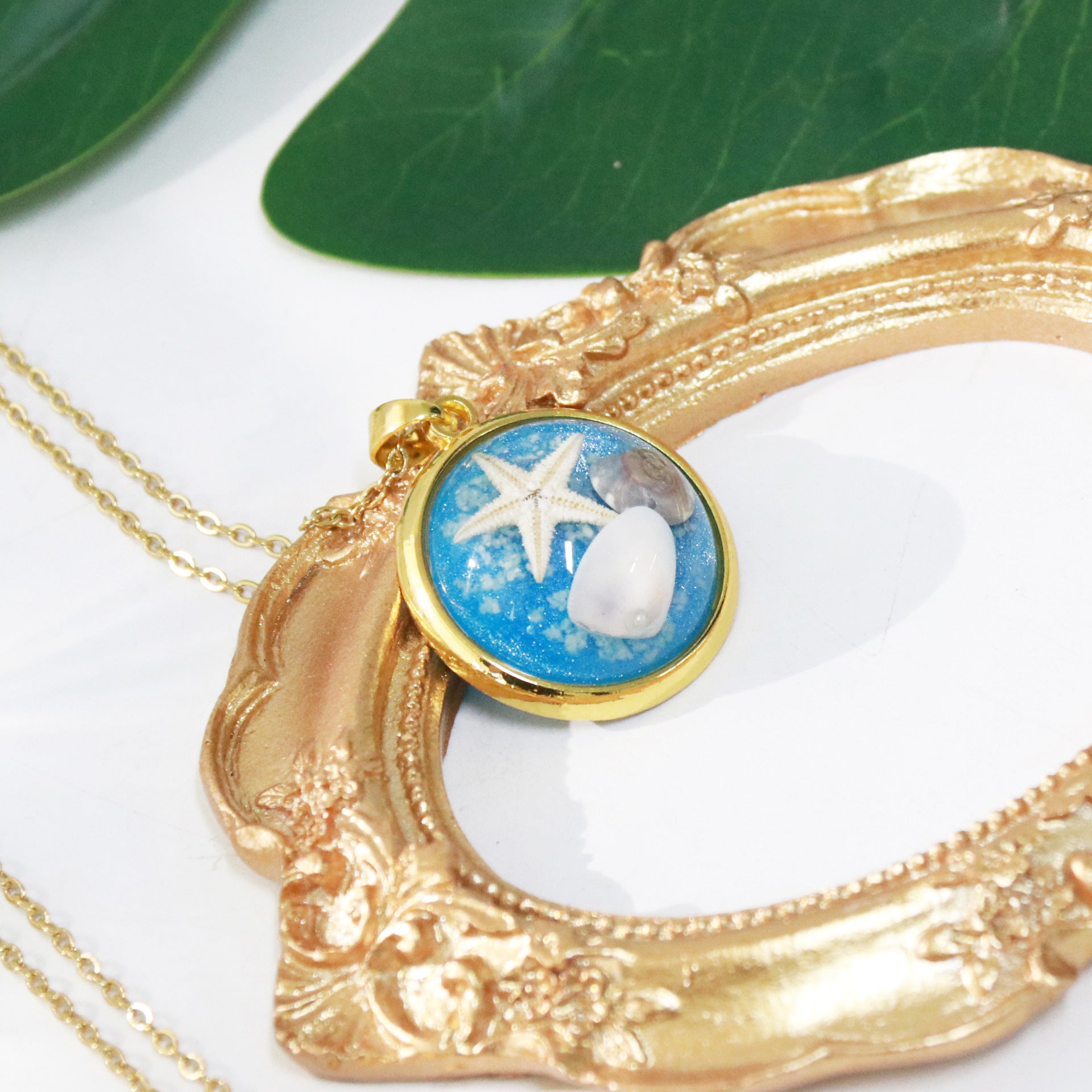 Wholesale 6pcs Natural Conch Shell Specimen Necklace