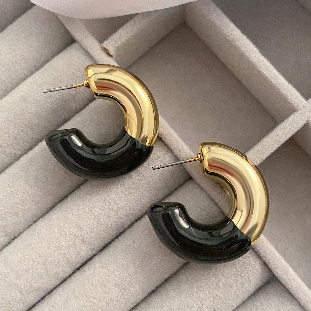 Wholesale Retro Oil Drop C Shape Simple Alloy Earrings