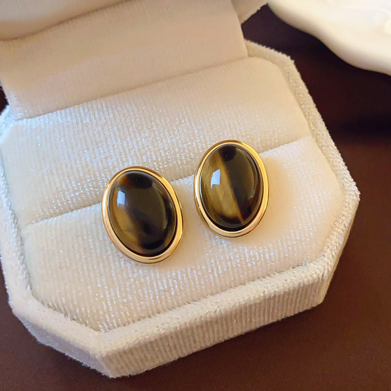 Wholesale Real Gold Electroplating Autumn and Winter Retro Fashion Temperament High-end Round Tiger Eye Stone Earrings