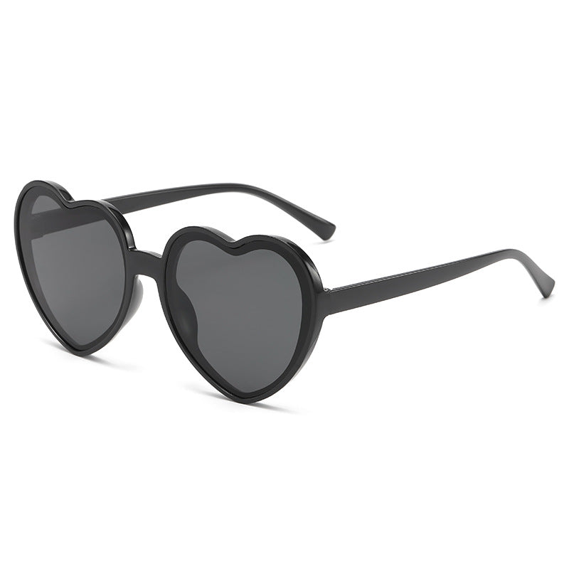 Wholesale Fashionable and classic heart sunglasses