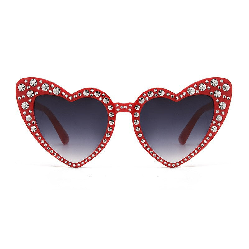 Wholesale Retro trendy large frame heart-shaped diamond-studded sunglasses