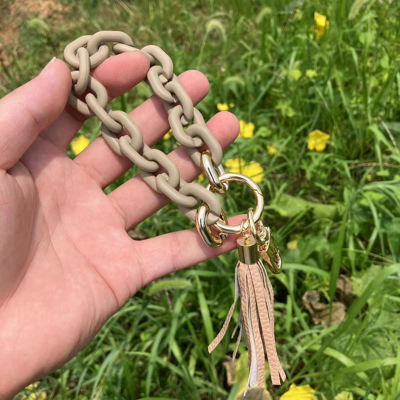 Wholesale Acrylic Colorful Bracelet Keychain