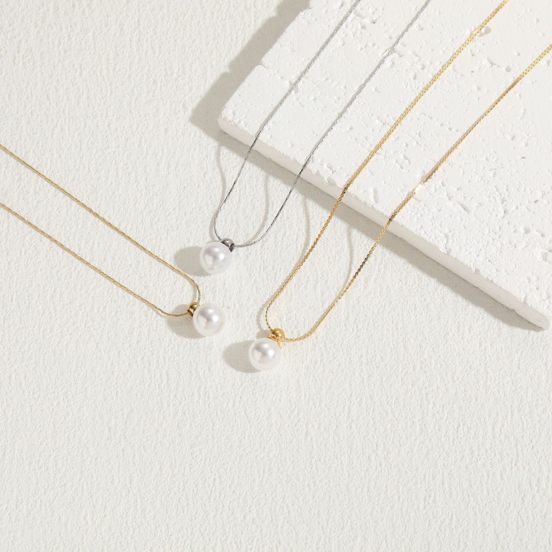 Wholesale Titanium Steel Chain Freshwater Pearl Pendant Necklace