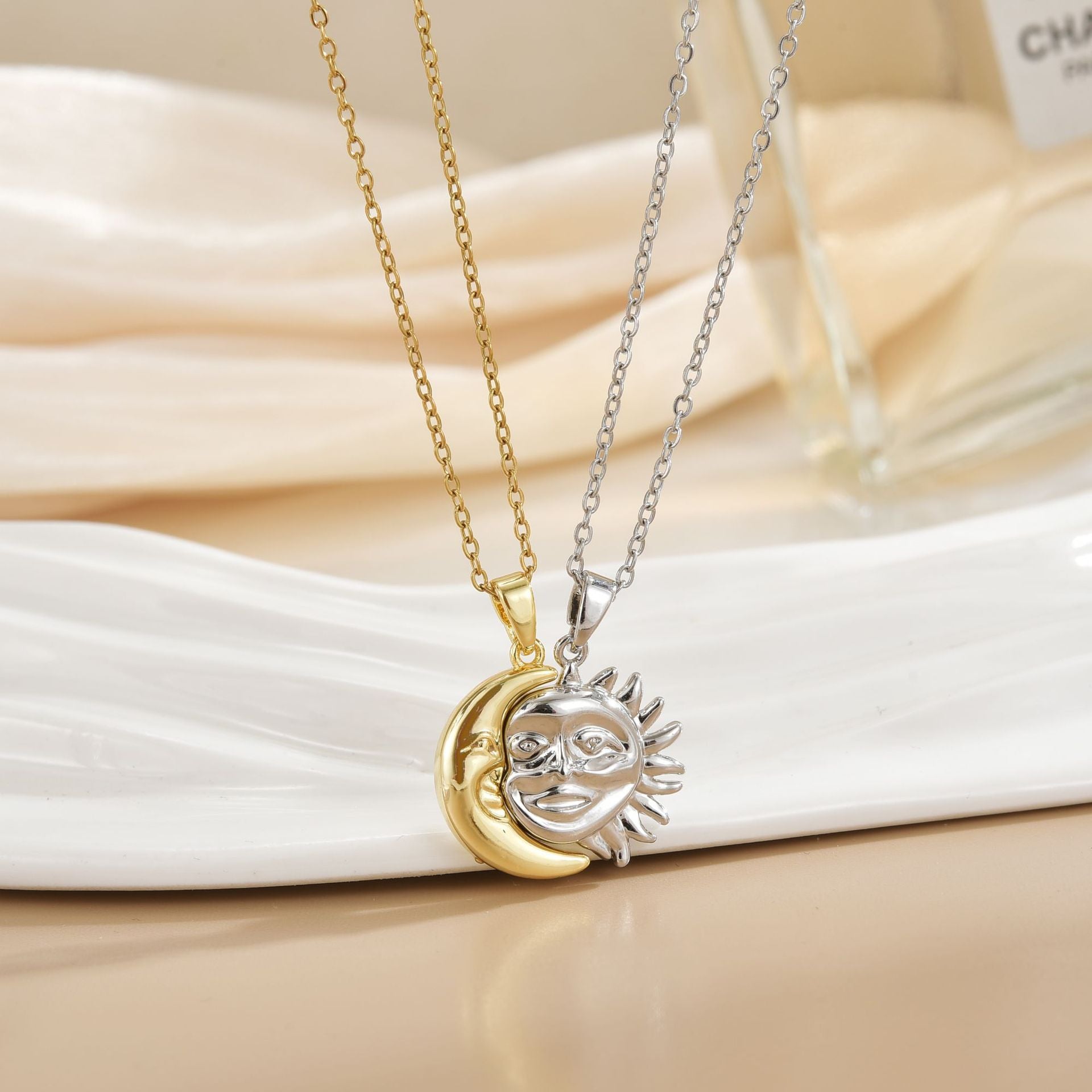 Wholesale Magnetic Sun Moon Titanium Steel Necklace