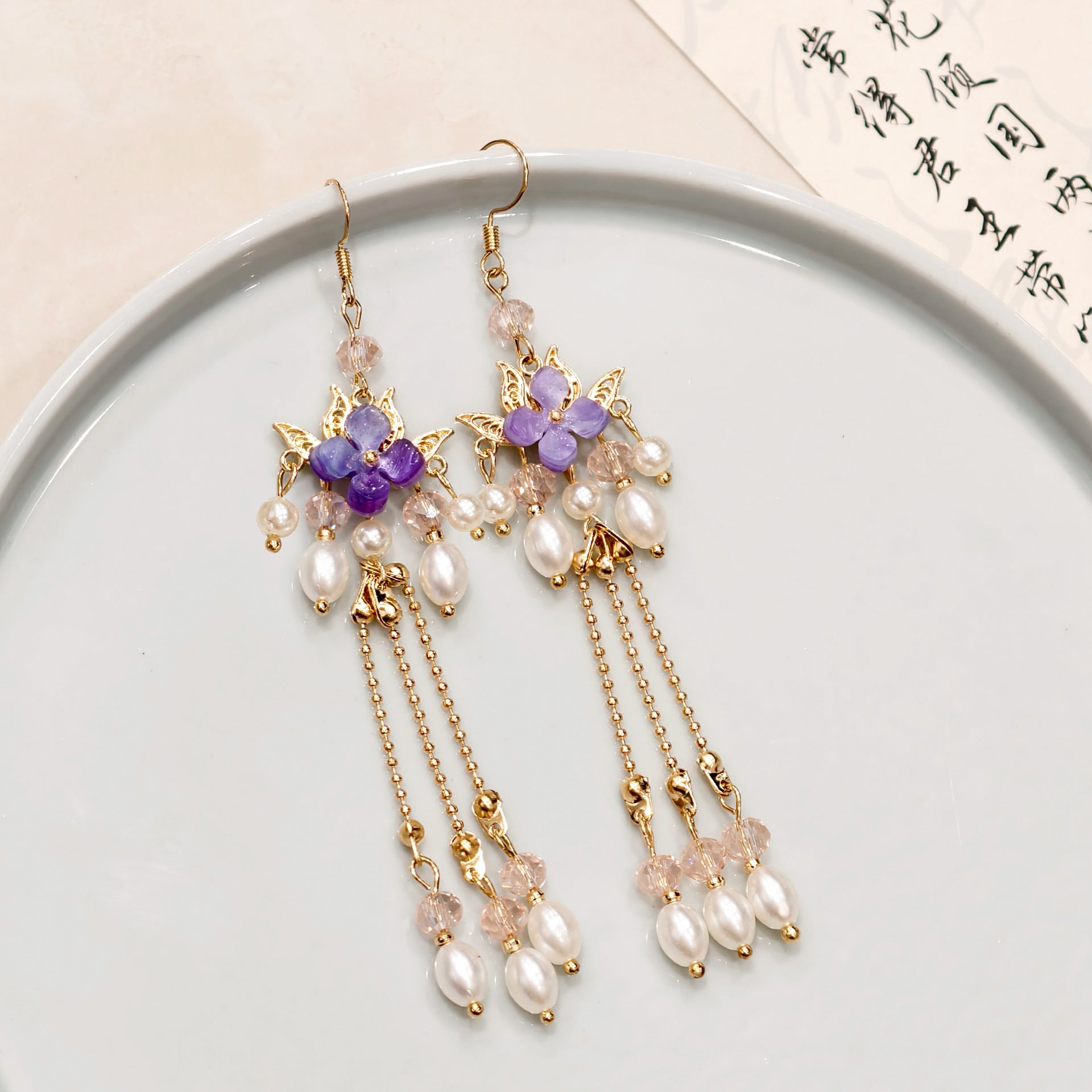 Wholesale Vintage court style ethnic antique earrings