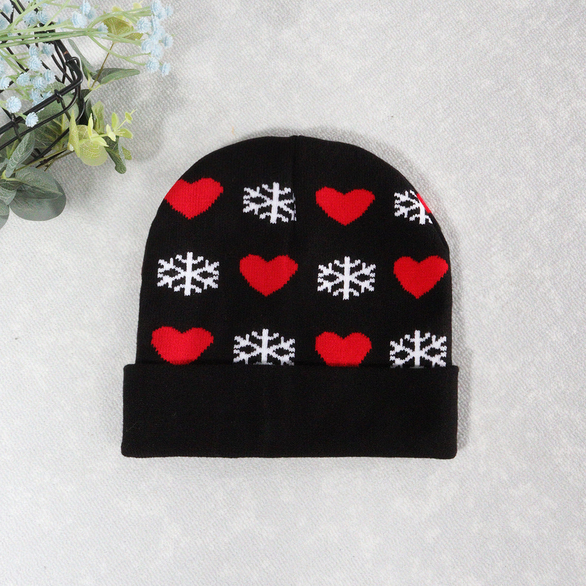 Wholesale Autumn and Winter Jacquard Hats Snowflake Love Christmas Woolen Hat