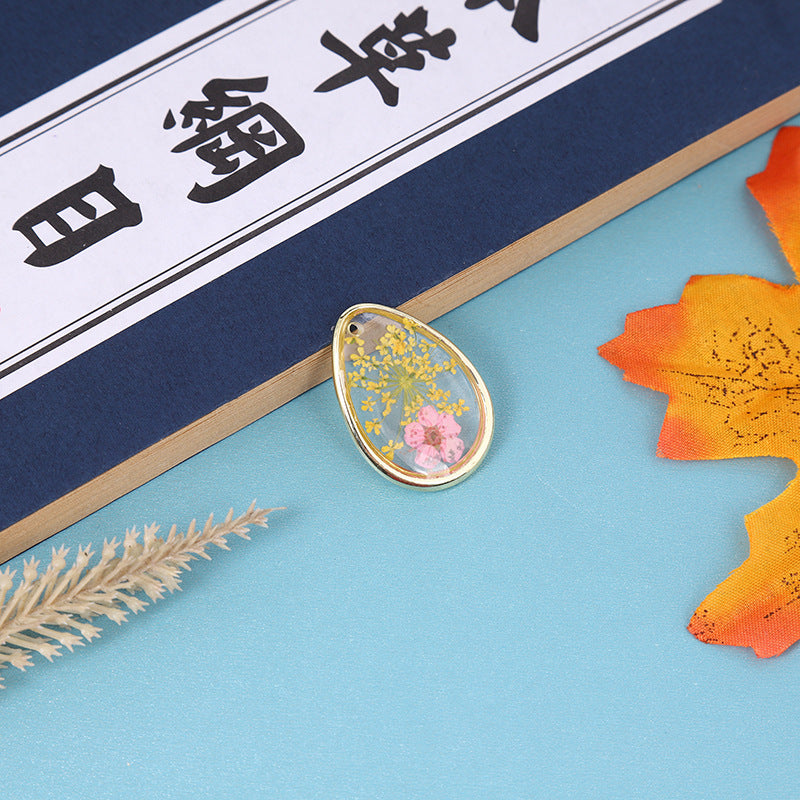 Wholesale New 10pcs/pack Creative Dried Flower Drop Glue Pendant Round Sunflower Lace Non-petal Flower Jewelry Earrings Accessories