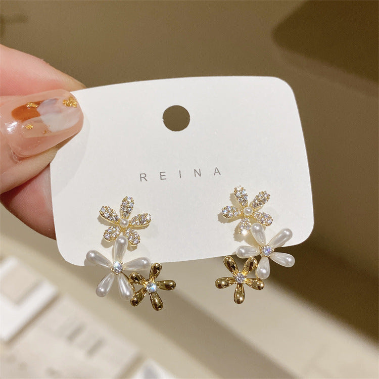 Wholesale S925 silver needle leaf rose small fresh flower earrings