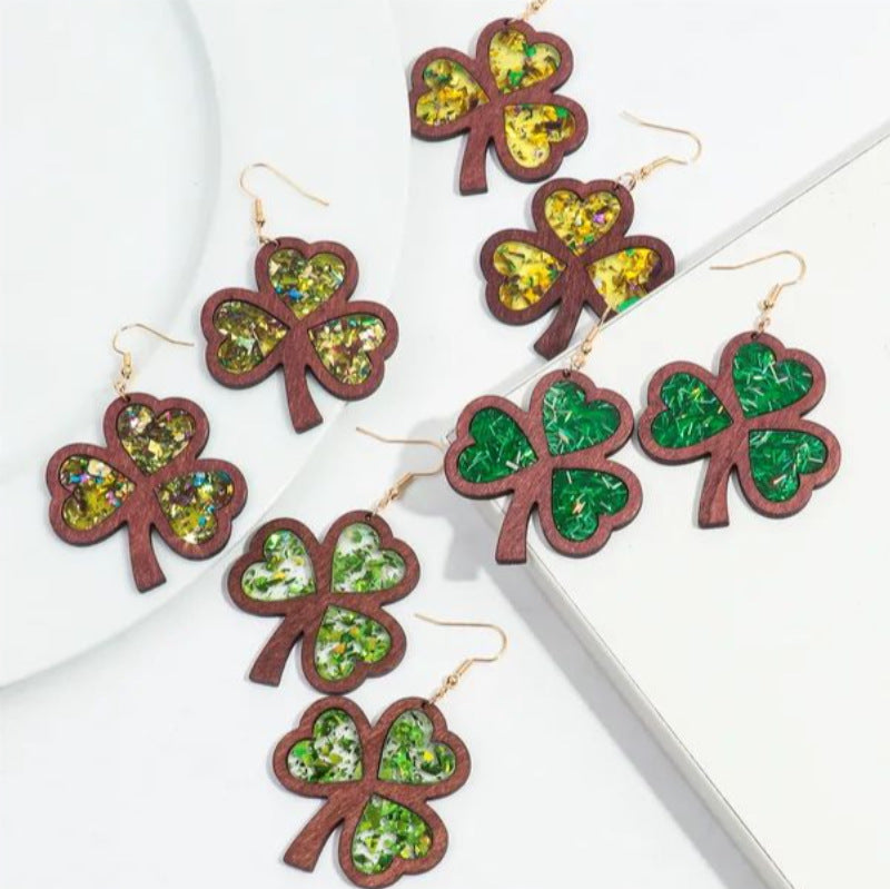 Wholesale Carnival Wooden Lucky Leaf Hinge Patcree Holiday Clover Pendant Earrings
