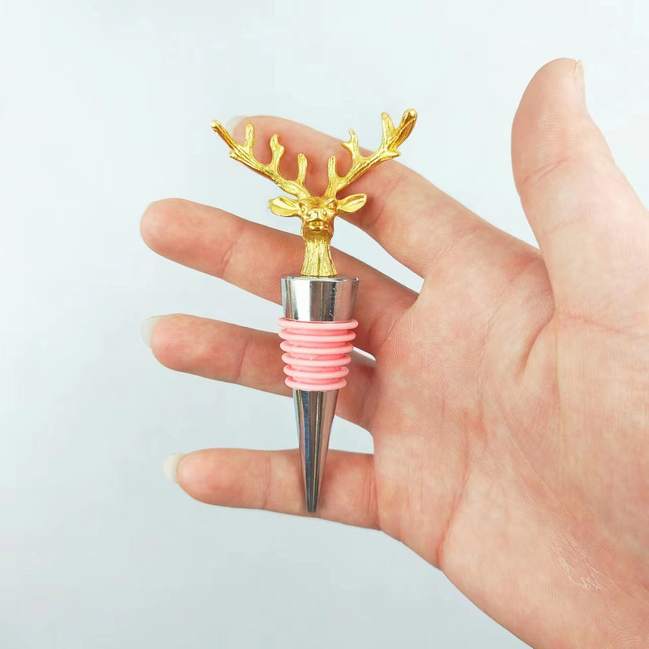 Wholesale DIY Golden Deer Head Zinc Alloy Red Wine Bottles