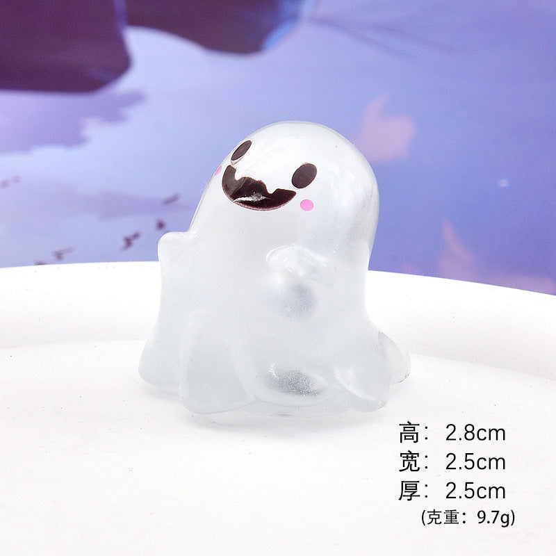 Wholesale  Luminous Ghost Resin Keychain Car Key Accessory