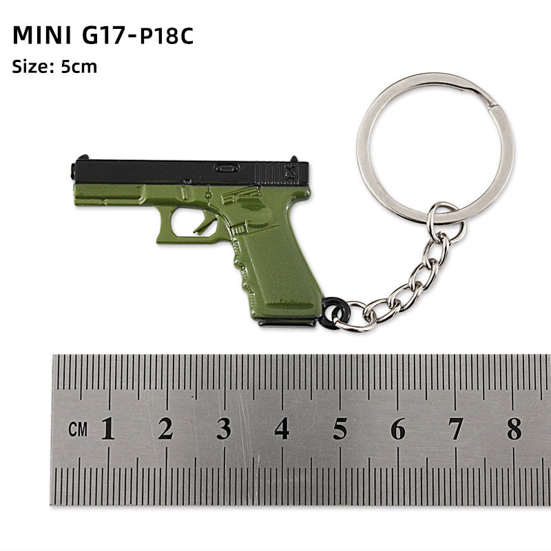 Wholesale Mini Metal Gun Model Keychain P90 S686 Dp-28 Alloy Pendant Small Decorative Toy Office Culture Metal Crafts