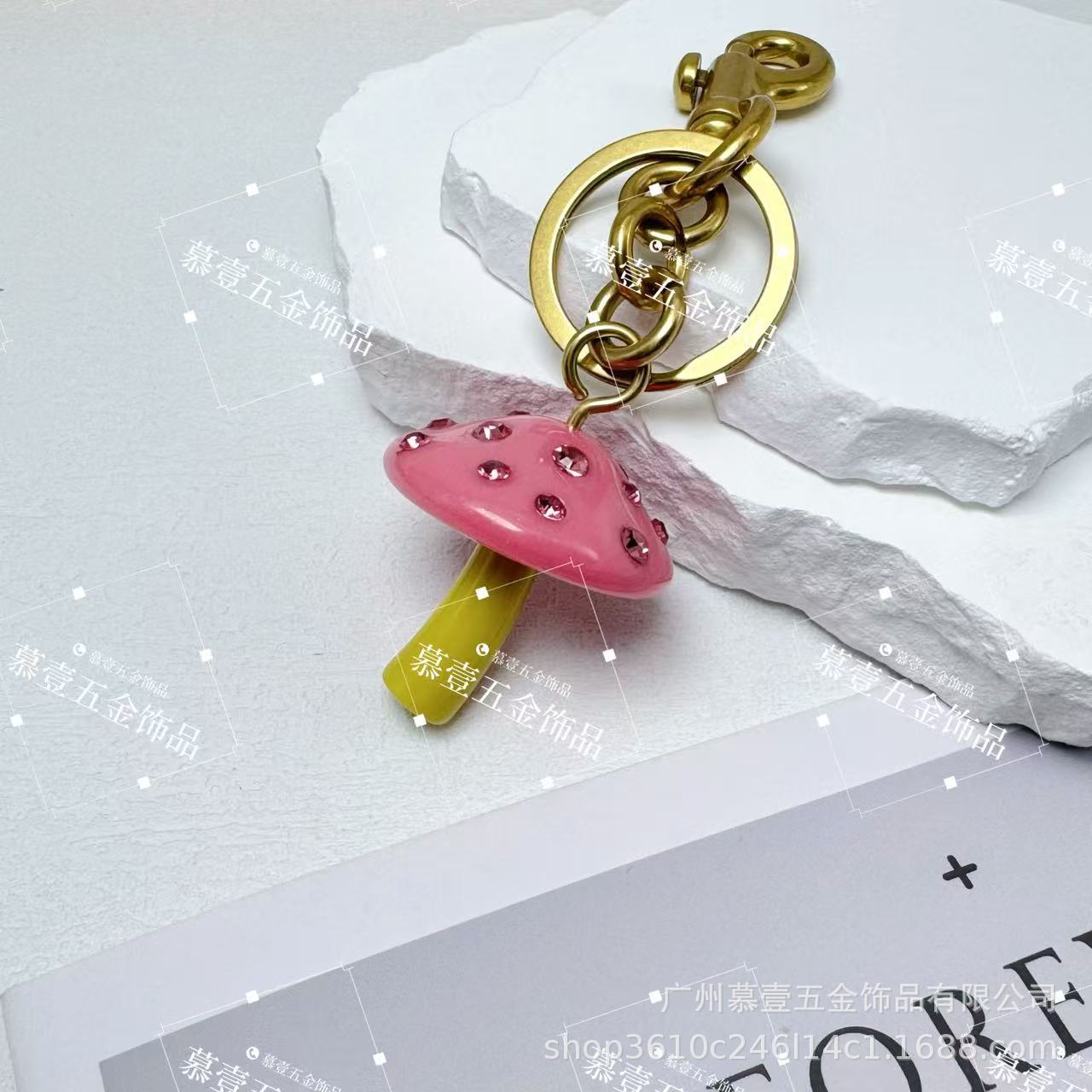 Wholesale Multi colored three-dimensional mushroom keychain