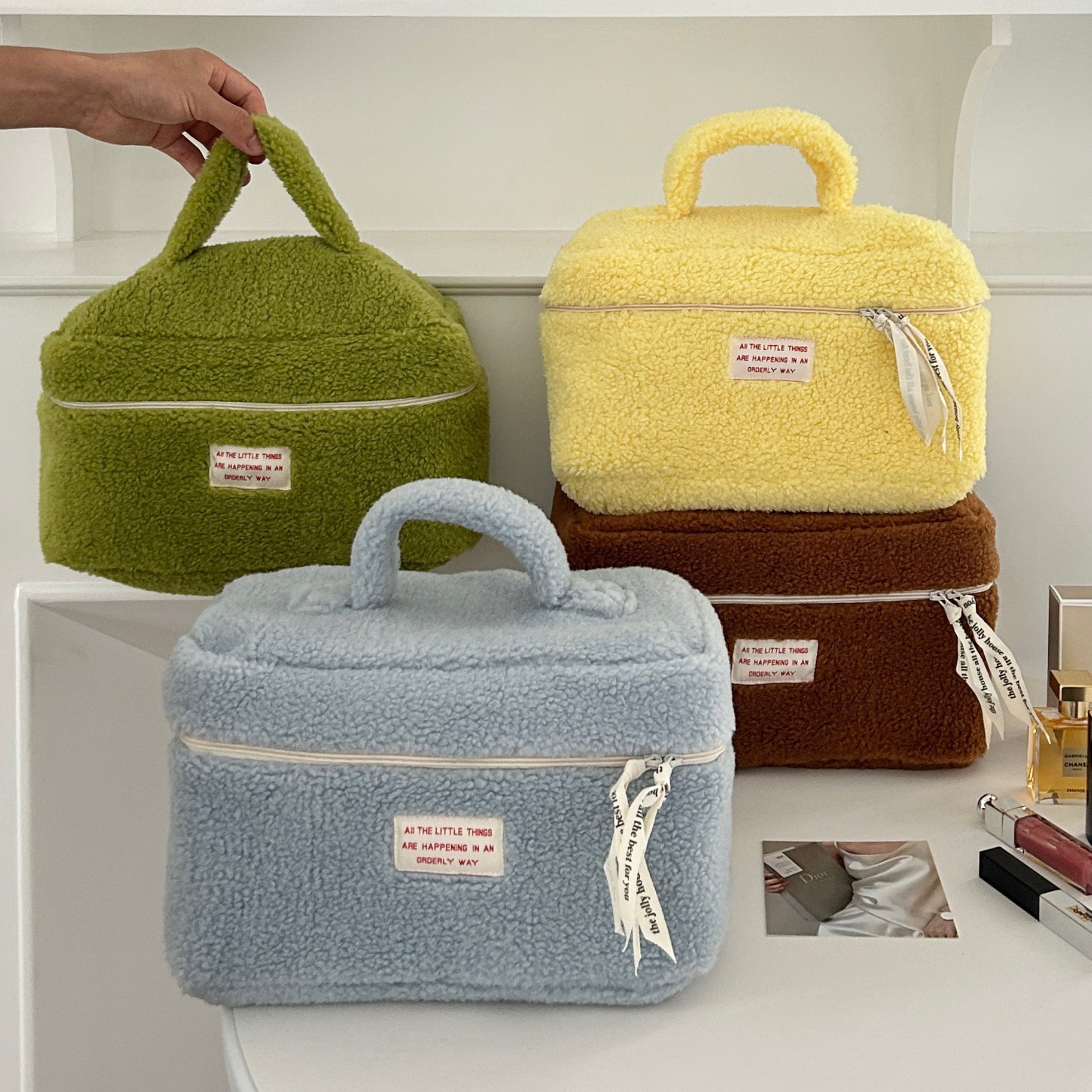 Wholesale Plush Makeup Bags, Wash Bags, Large Capacity Portable Travel Storage Bags