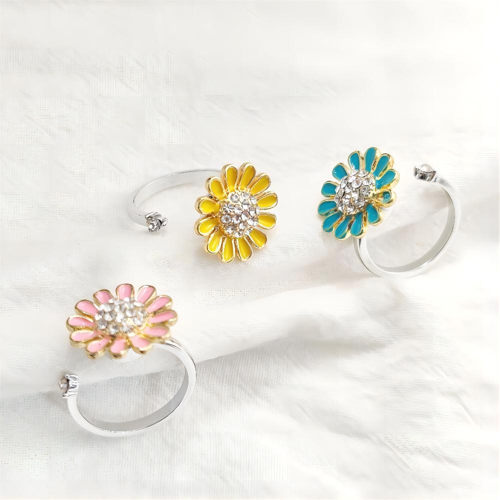 Wholesale Rotating Sunflower Daisy Adjustable rings