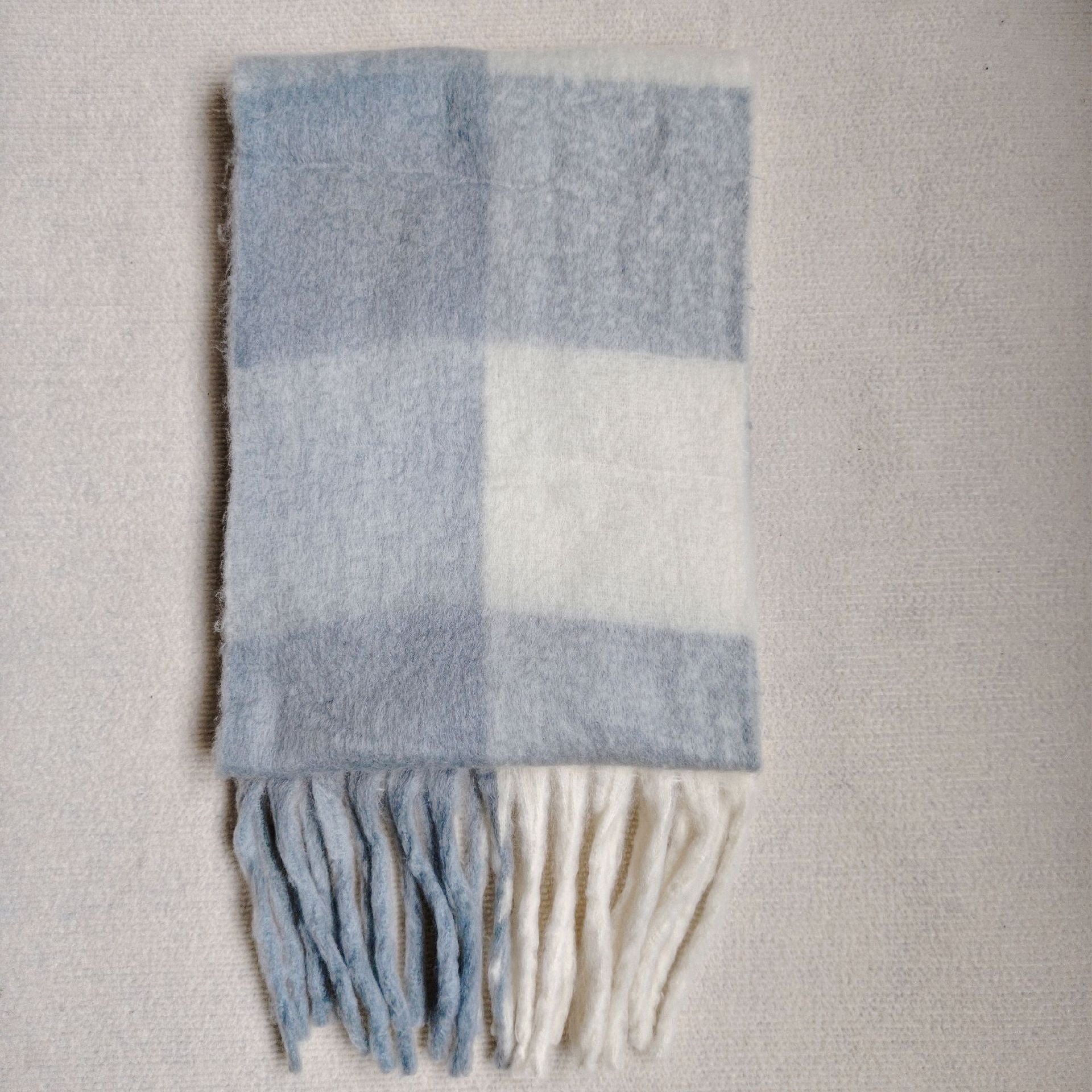 Wholesale Autumn and Winter Warmth and Thickening The Atmosphere, Two-color Mohair Large Check Scarf